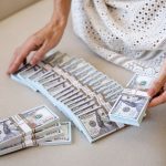השקעה במט”ח? הכירו את הדרך הנכונה לעשות זאת